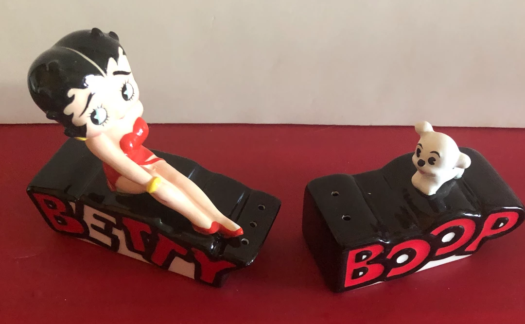 Bettyboopsuperstore Classic Collectibles Betty Boop Name Sitter Salt And Pepper (Retired) 1 Bettyboopsuperstore Classic Collectibles Betty Boop Name Sitter Salt And Pepper (Retired)