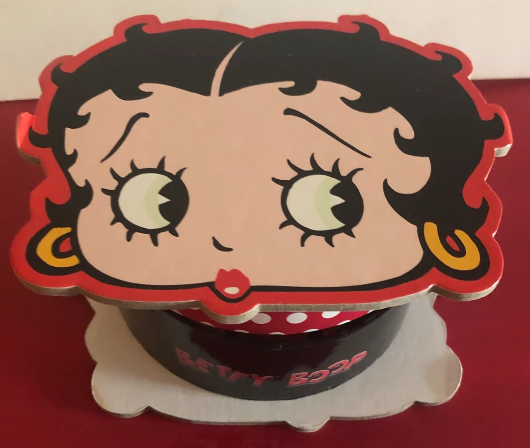Bettyboopsuperstore Classic Collectibles Betty Boop Kiss Large Face Watch Retired 2012 3 Bettyboopsuperstore Classic Collectibles Betty Boop Kiss Large Face Watch Retired 2012