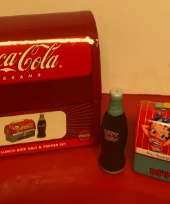 Bettyboopsuperstore Classic Collectibles Betty Boop Dome Lunch Box Salt & Pepper Set Retired