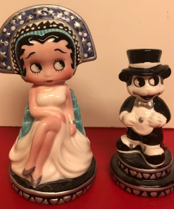 Bettyboopsuperstore Classic Collectibles Betty Boop Deco Salt And Pepper Shakers ( Retired )