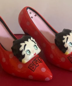 Bettyboopsuperstore Betty Boop Red Polka Dot High Heel Shoe Salt & Pepper Shakers Classic Collectibles