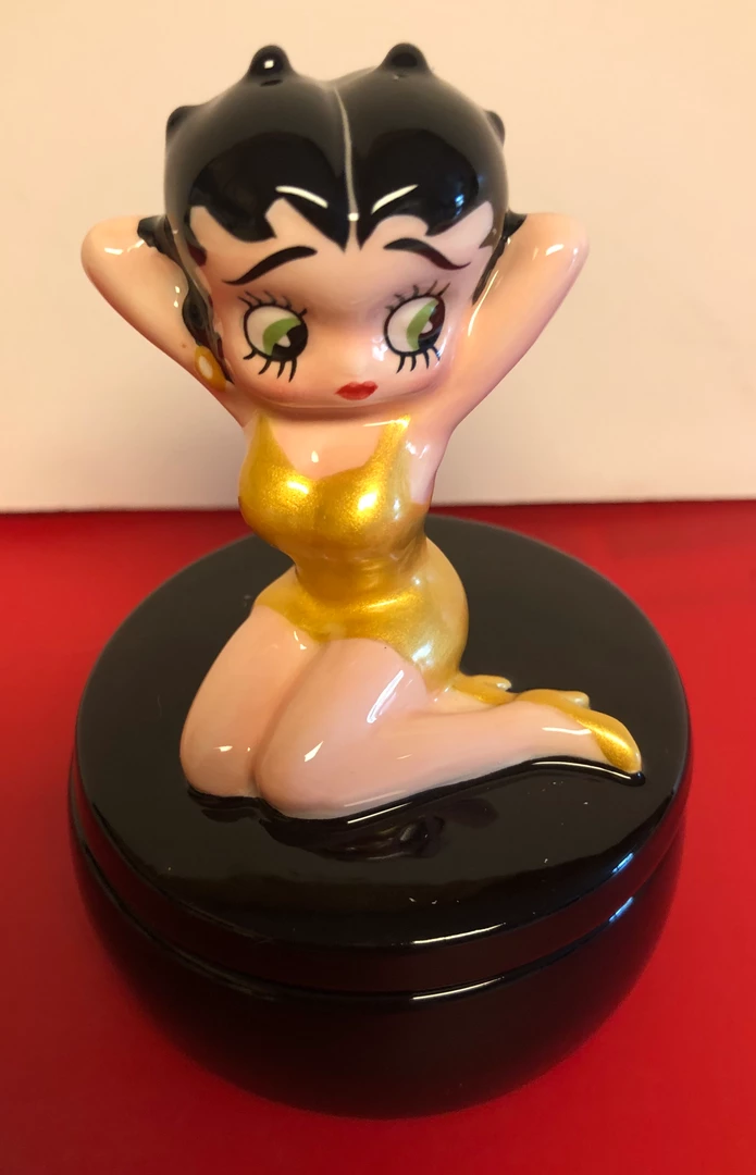 Bettyboopsuperstore Classic Collectibles Betty Boop Gold Star Figurine Trinket Box (Retired) 1 Bettyboopsuperstore Classic Collectibles Betty Boop Gold Star Figurine Trinket Box (Retired)