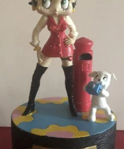 Bettyboopsuperstore Classic Collectibles Betty Boop 1960's "Picture Me, Baby" Musical Figurine Retired