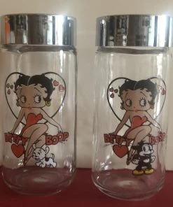 Bettyboopsuperstore Classic Collectibles Betty Boop Old Fashion Salt & Pepper Shaker Set Retired Hard To Find.