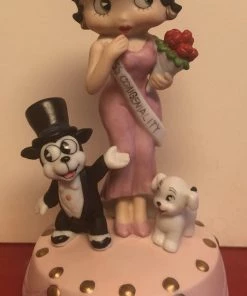 Betty Boop Super Store Betty Boop Beauty Queen Musical Figurine Retired Classic Collectibles