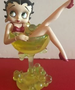 Betty Superstore Betty Cosmo Ornament Retired Classic Collectibles