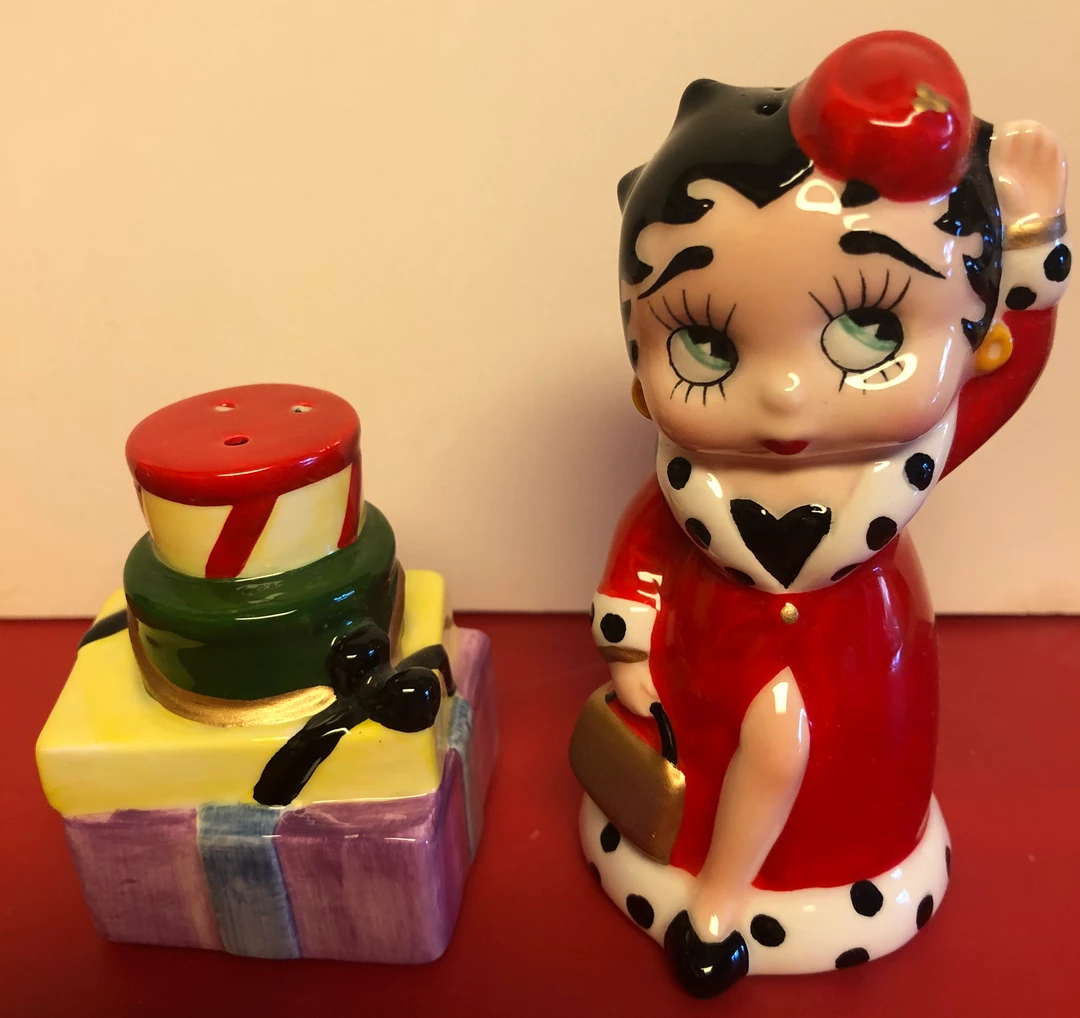 Bettyboopsuperstore Betty Boop Shopper Salt And Pepper 1 Bettyboopsuperstore Betty Boop Shopper Salt And Pepper