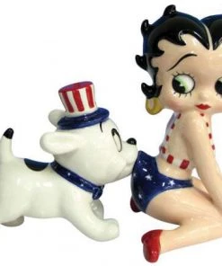 Bettyboopsuperstore Betty Boop Salt And Pepper Shakers Kitchen